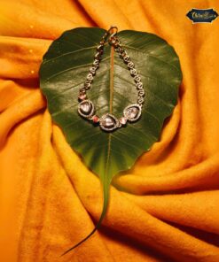 Kundan Teardrop Chain Bracelet with delicate teardrop stones and chain design, handcrafted for elegant ethnic styling and traditional celebrations