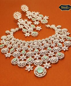 Royal Bloom Necklace Set – Teardrop & Floral Motif Design