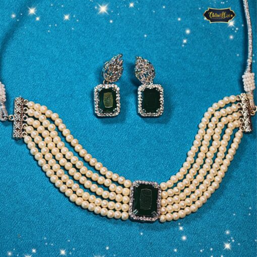 Classic Pearl Beaded Layered Choker Necklace Set with Pendant showcasing lustrous multi-strand pearls and a decorative pendant. /